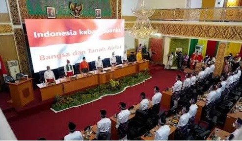 Paripurna HUT Kabupaten Pelalawan Ke 27,  DPRD Ajak Lanjutkan Pembangunan Dengan Tema 